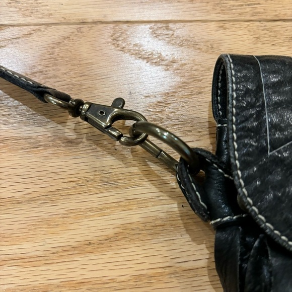 Union of Angels Fringe Leather Crossbody Bag - Picture 8 of 8